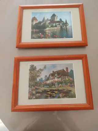 Dos cuadros decorativos