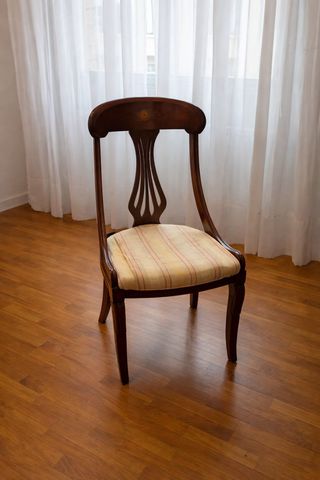 Mesa comedor extensible madera + 4 sillas