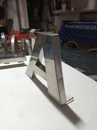 Ventas de letras fabricadas en acero inoxidable te