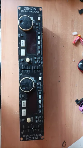 Denon DN-D4000 controlador