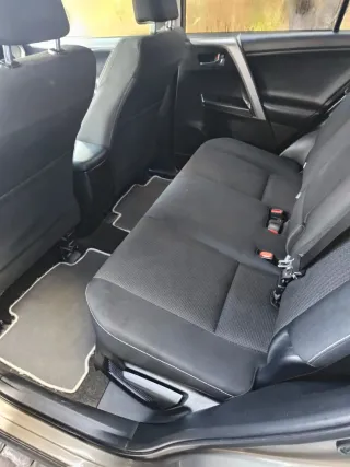 Toyota RAV4 2017