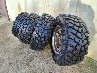 4 Ruedas Todoterreno con Llantas 4x4