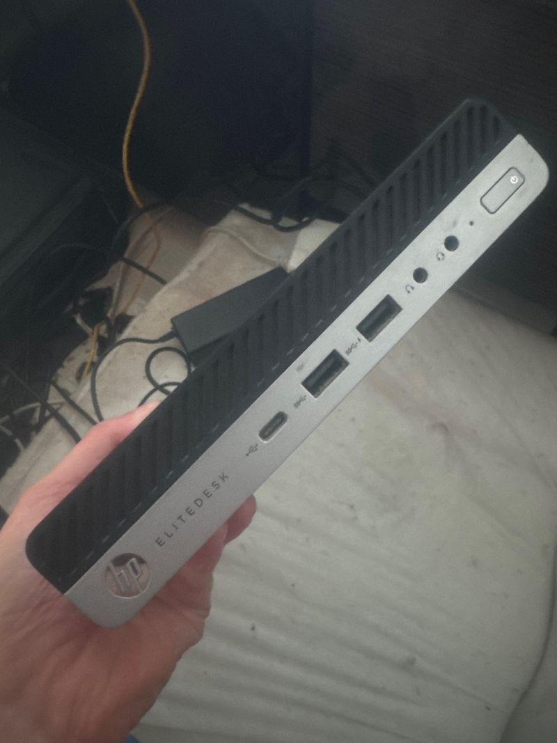 HP EliteDesk 800 G3 Mini PC