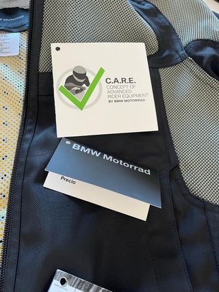 Chaqueta BMW  Negra y Gris.  Nueva