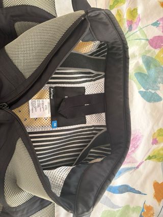 Chaqueta BMW  Negra y Gris.  Nueva