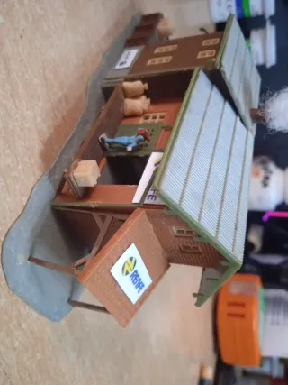 Apeadero Renfe ADIF Escala N + Locomotora