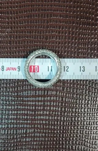 Anillo de plateado con circonitas