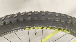 Bicicleta de Montaña HEAD Amarilla