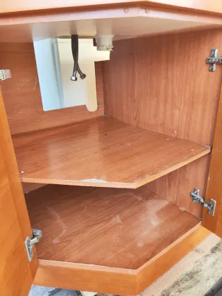 Mueble de baño retro madera y mármol