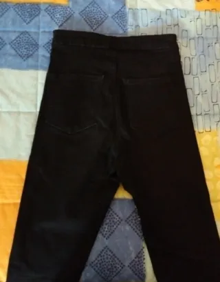 Pantalón vaquero mujer negro