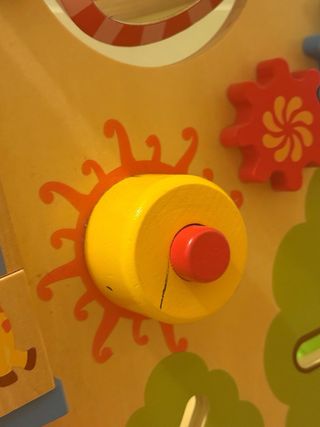 Andador bebé madera con juegos