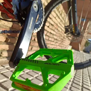 Bicicleta de montaña BH roja