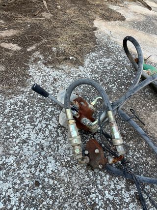 Cilindro Hidráulico y Mangueras