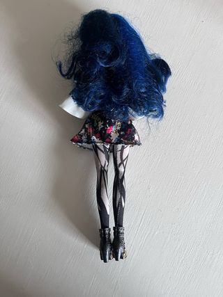 Boneca Evie Descendentes