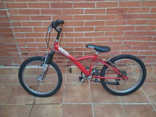 Bicicleta Roja Decathlon