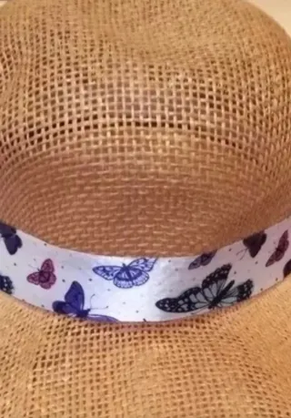 Sombrero de ala ancha sin estrenar