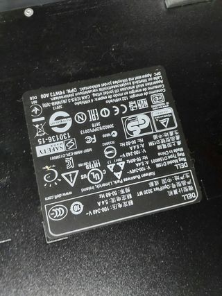 Ordenador torre Dell con una impresora Canon