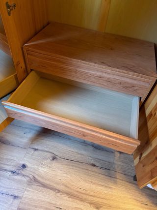 Guardaroba in legno massello con specchio e cassetti opzionali