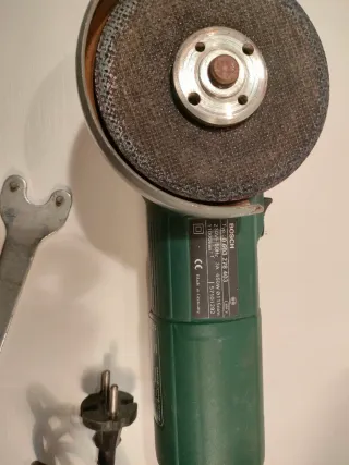 Amoladora Bosch 650W 115mm