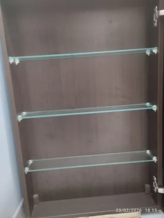 Espejo vitrina baño madera y cristal