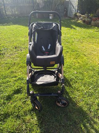 Carrito Bebé Kiduku Negro y Dorado