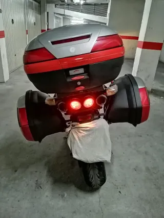 Suzuki GSR 600 - 98 CV- 69.011 km.