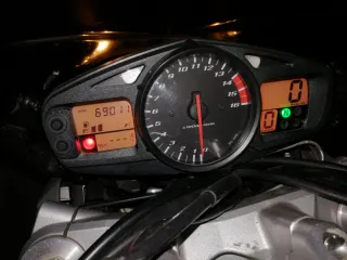 Suzuki GSR 600 - 98 CV- 69.011 km.