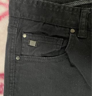 PANTALON NEGRO AJUSTADO DE PULL&BEAR