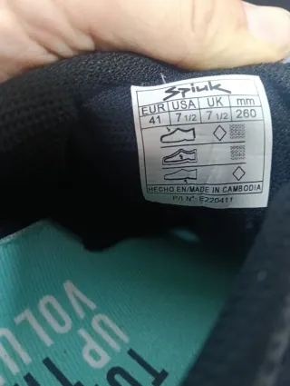 Zapatillas spinning demujer negras y grises