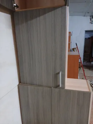 Armarios de cocina madera y plástico