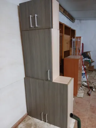 Armarios de cocina madera y plástico