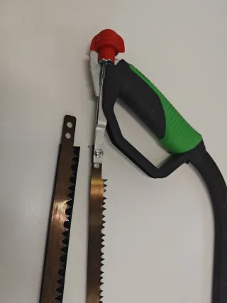 Serrucho y hojas de sierra para madera