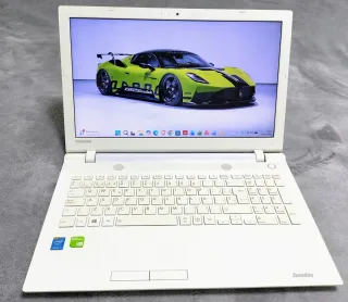 Portátil Gaming Toshiba Corei5 16GB RAM 256GB SSD