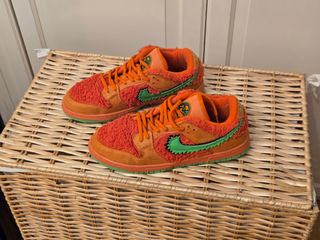 Nike Grateful Bear T44