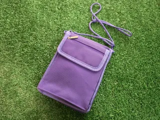 Funda Morada Pokemon Gameboy Color