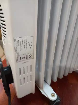 Radiador eléctrico Jata 2500W