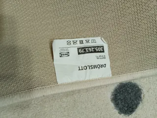 Alfombra infantil forma de perro. Lavable. 66x110.