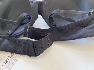 Sujetador Women Secret 90B con aros y foam. Basico