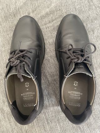 Zapatos Geox niño talla 36 negros