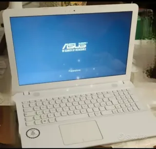 Asus Vivobook Max Notebook Bianco