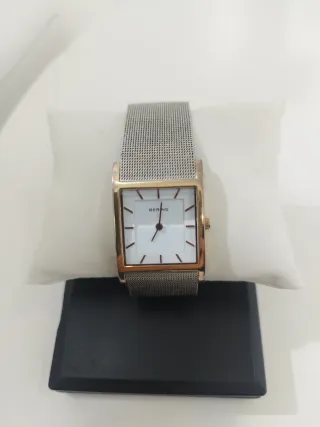 Reloj Bering Cuadrado Mujer