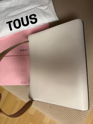 Bolso Tous mediano beige y blanco