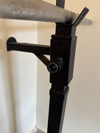 Banco de pesas y accesorios gimnasio