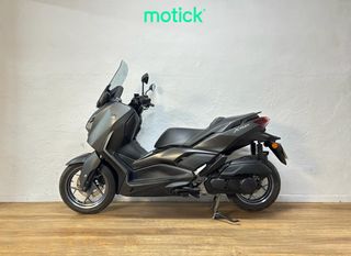 YAMAHA XMAX 125