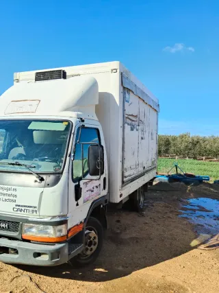 Mitsubishi Canter 2004