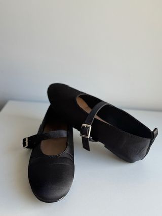 Bailarinas/Manoletinas Negras con Hebilla