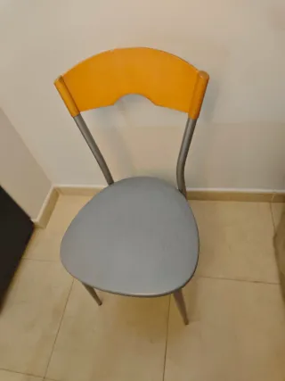 Mesa extensible madera y metal y 4 sillas