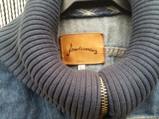 Cazadora vaquera Stradivarius cuello lana T.L