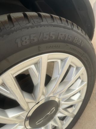 Llantas originales Fiat 500 15” + neumáticos