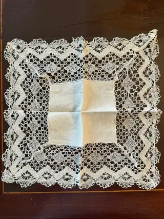 Pañuelo antiguo de encaje